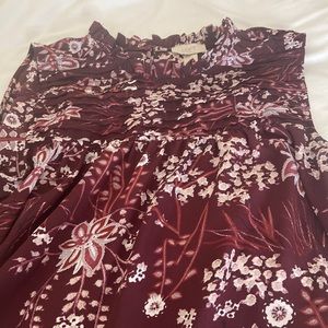 Loft sleeveless maroon top.